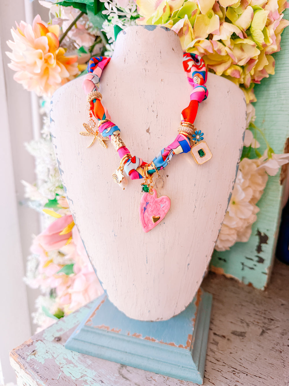 FERRIS PINK HEART SCARF CHARM NECKLACE