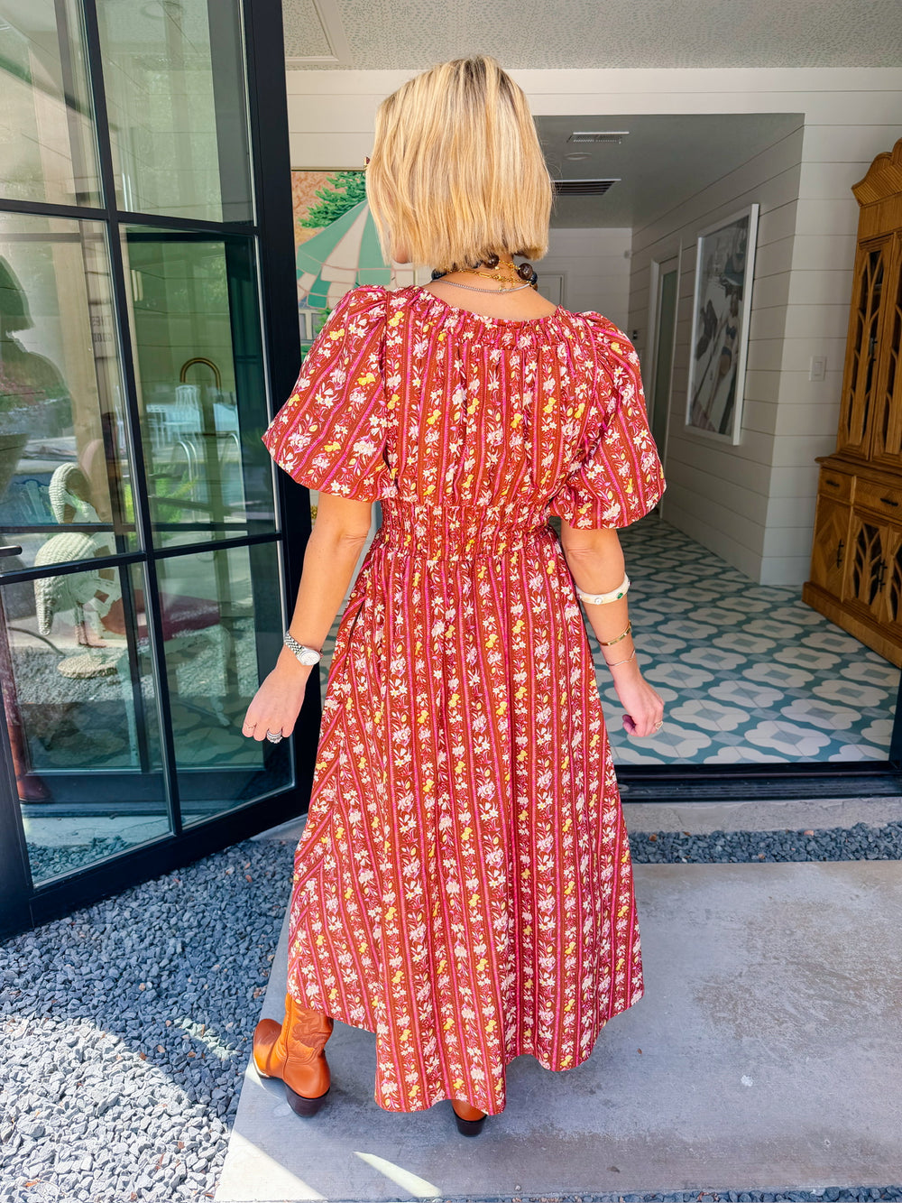 WANDER DOWN THE GARDEN PATH FLORAL MIDI DRESS - RUST