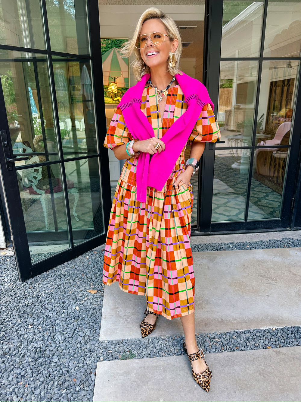 PICK ME STRAWBERRY SWEATER - MAGENTA