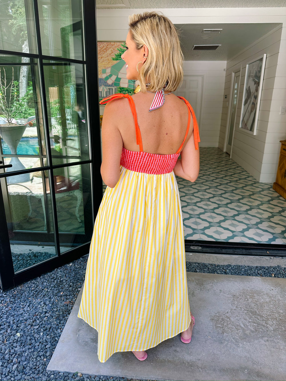 BRIGHTER DAYS AHEAD SCALLOP STRIPE MIDI DRESS - YELLOW/CORAL