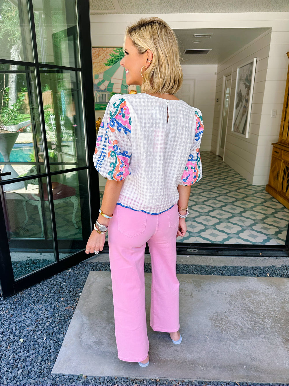 SUPER BLOOMS EMBROIDERED GINGHAM TOP - WHITE