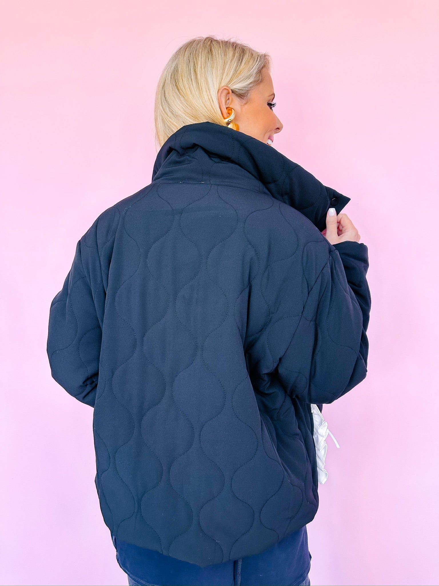 POCKET FULL OF RUFFLES QUILTED JACKET - BLACK