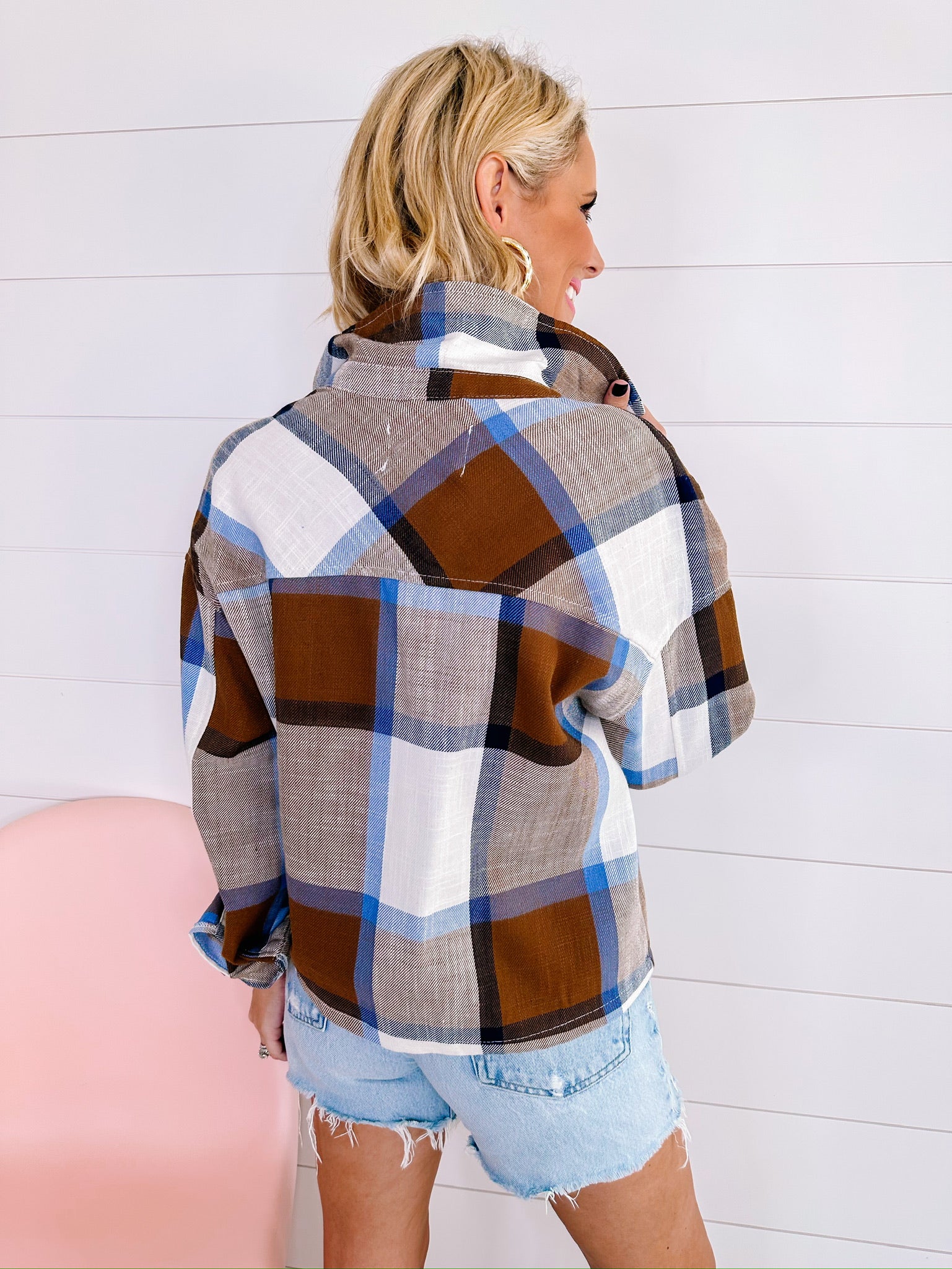 MALLORY PLAID CROPPED SHACKET - BROWN/BLUE