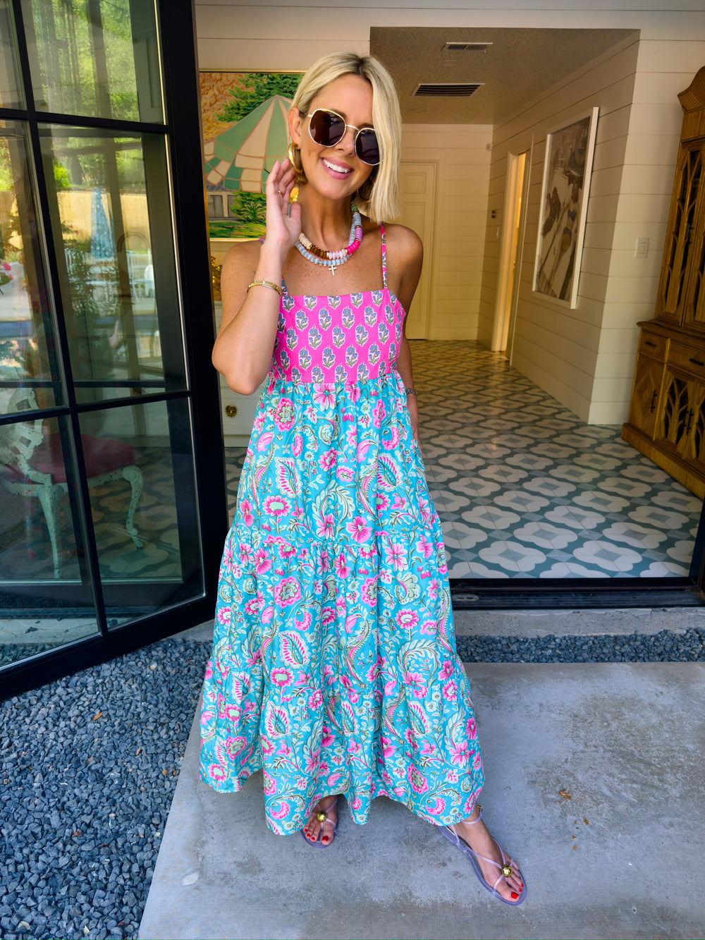 EMBRACE THE MOMENT FLORAL CONTRAST MIDI DRESS - BLUE/PINK