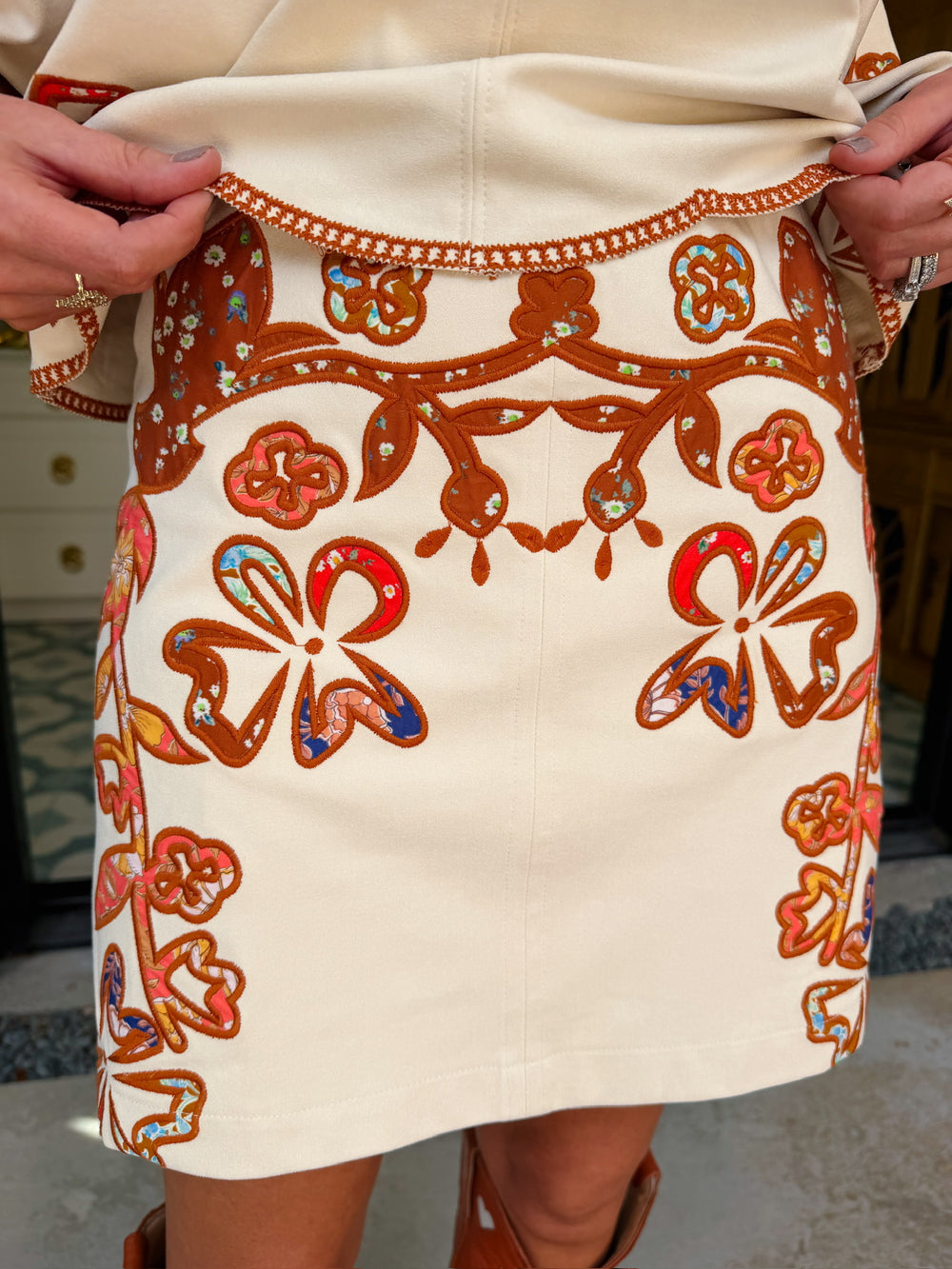 SIERRA SUEDE FLORAL APPLIQUE SKIRT SET - CREAM
