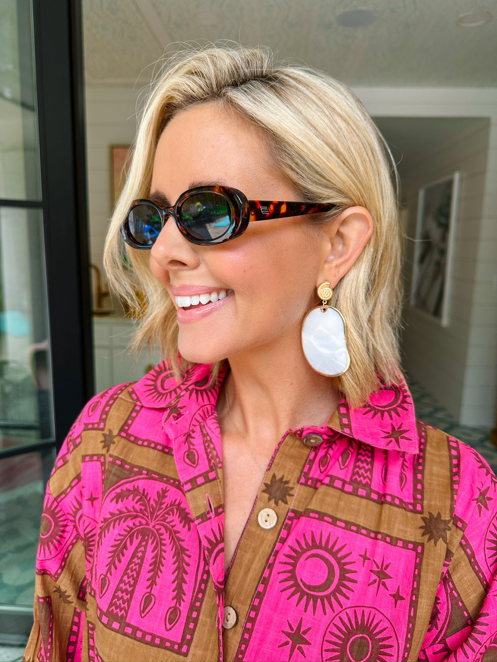 SHELLY PEARL DROP EARRINGS