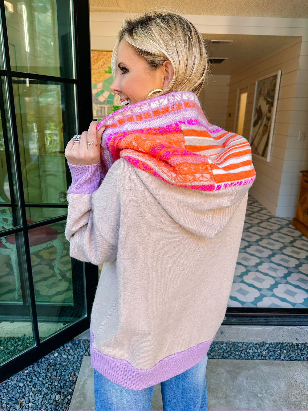 FOLKLORE CROSSOVER HOODIE - OATMEAL