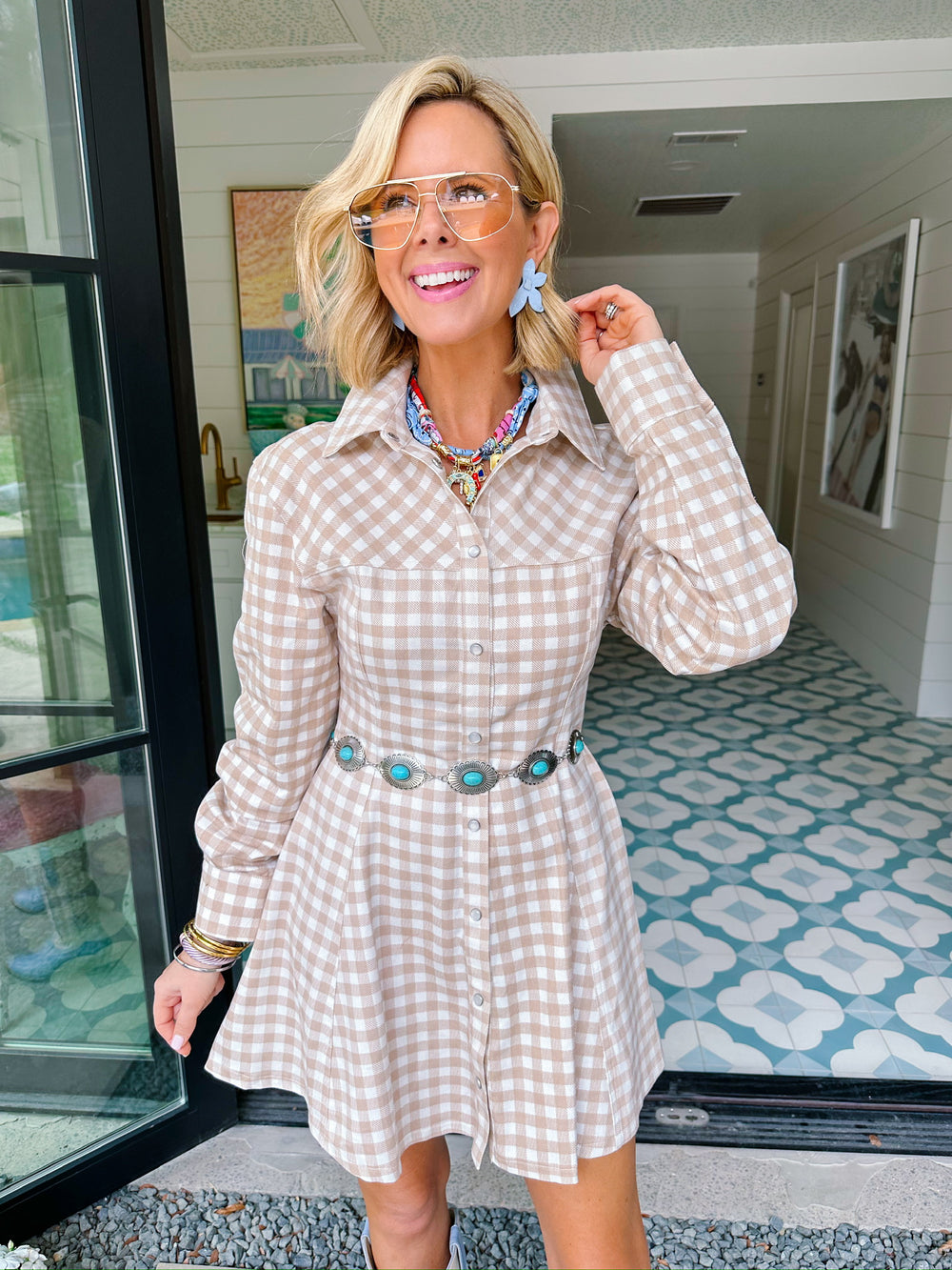 STAND BY YOU GINGHAM PEARL SNAP DRESS - TAN