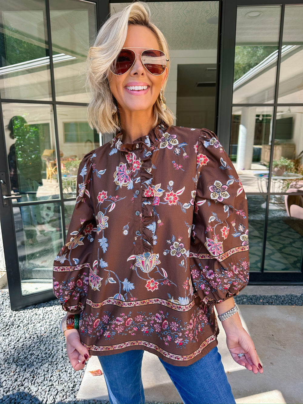 BREEZE ON BY BLOOMS TOP - BROWN