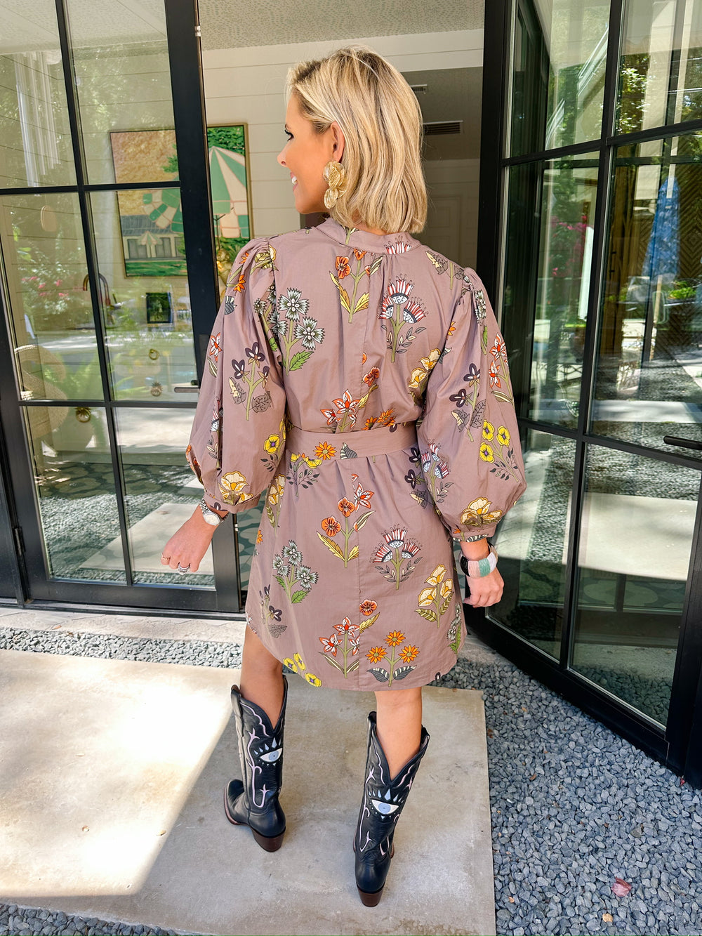 LIVELY GARDEN FLORAL LONG SLEEVE DRESS - BROWN