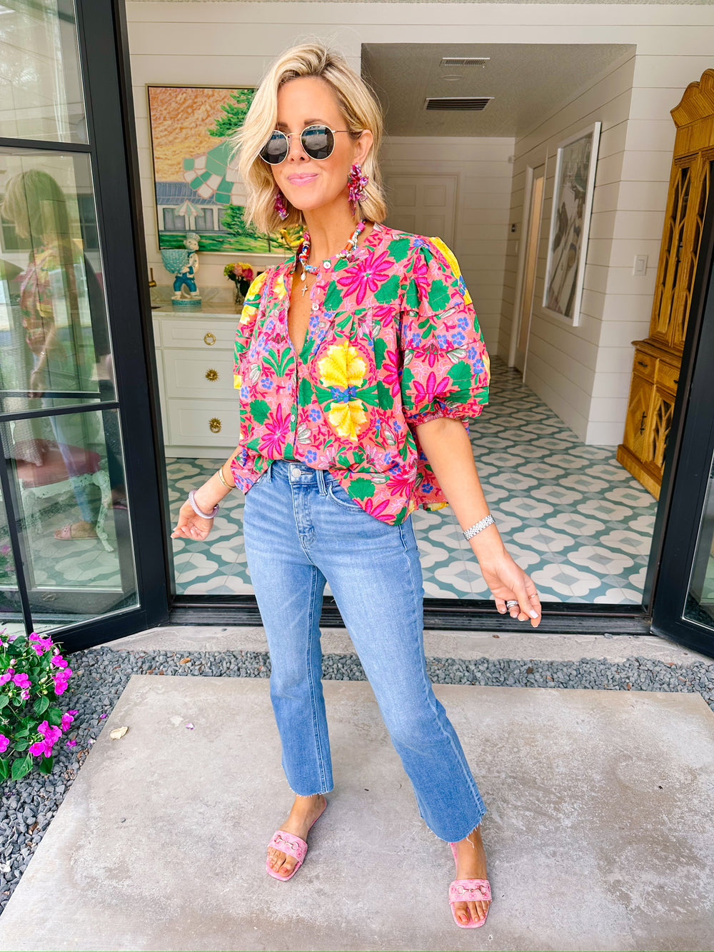 HIDDEN FLORAL OASIS BUTTON UP PUFF SLEEVE TOP - PINK