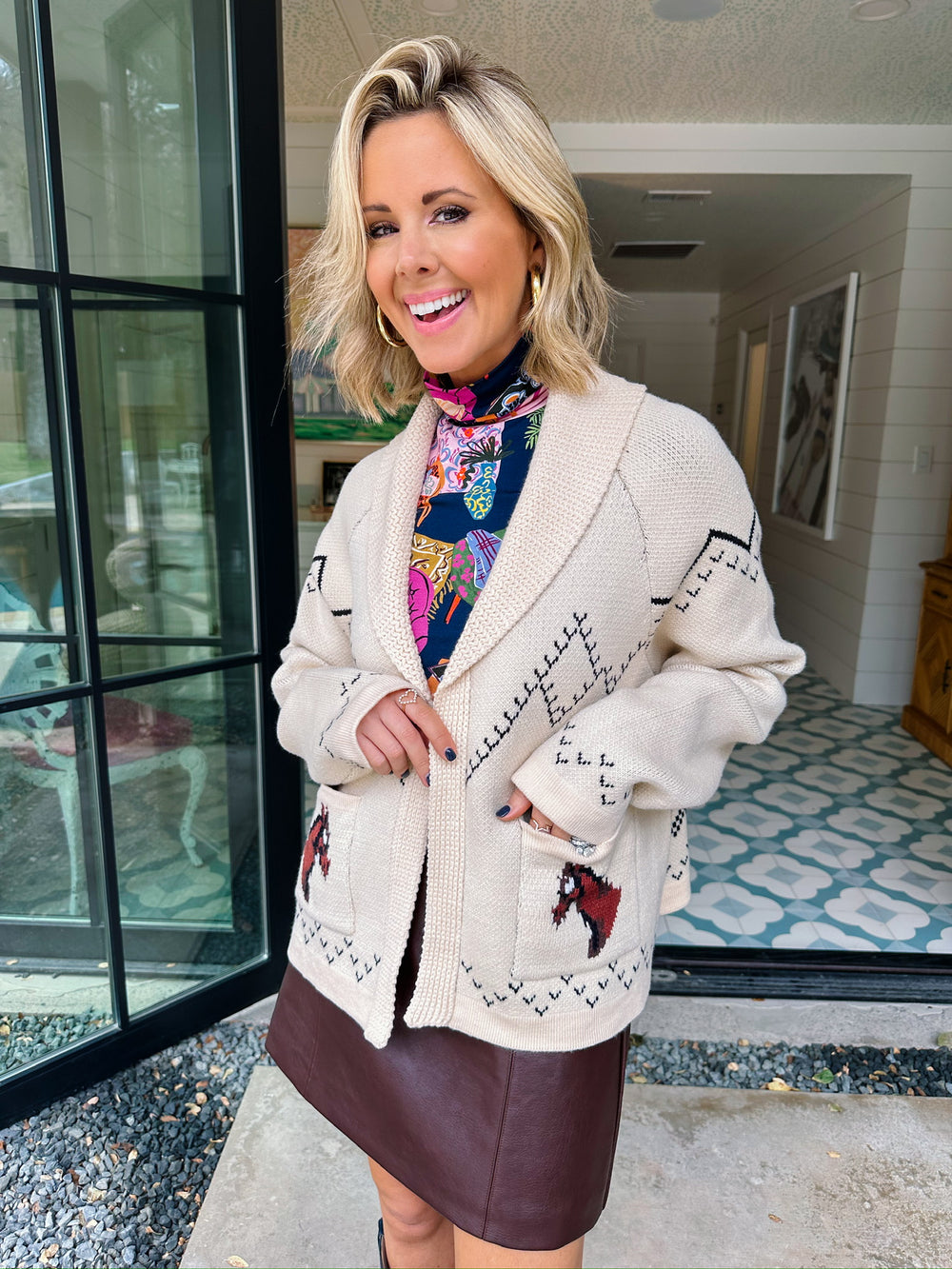 LASSO ME IN HORSE CARDIGAN - CREAM