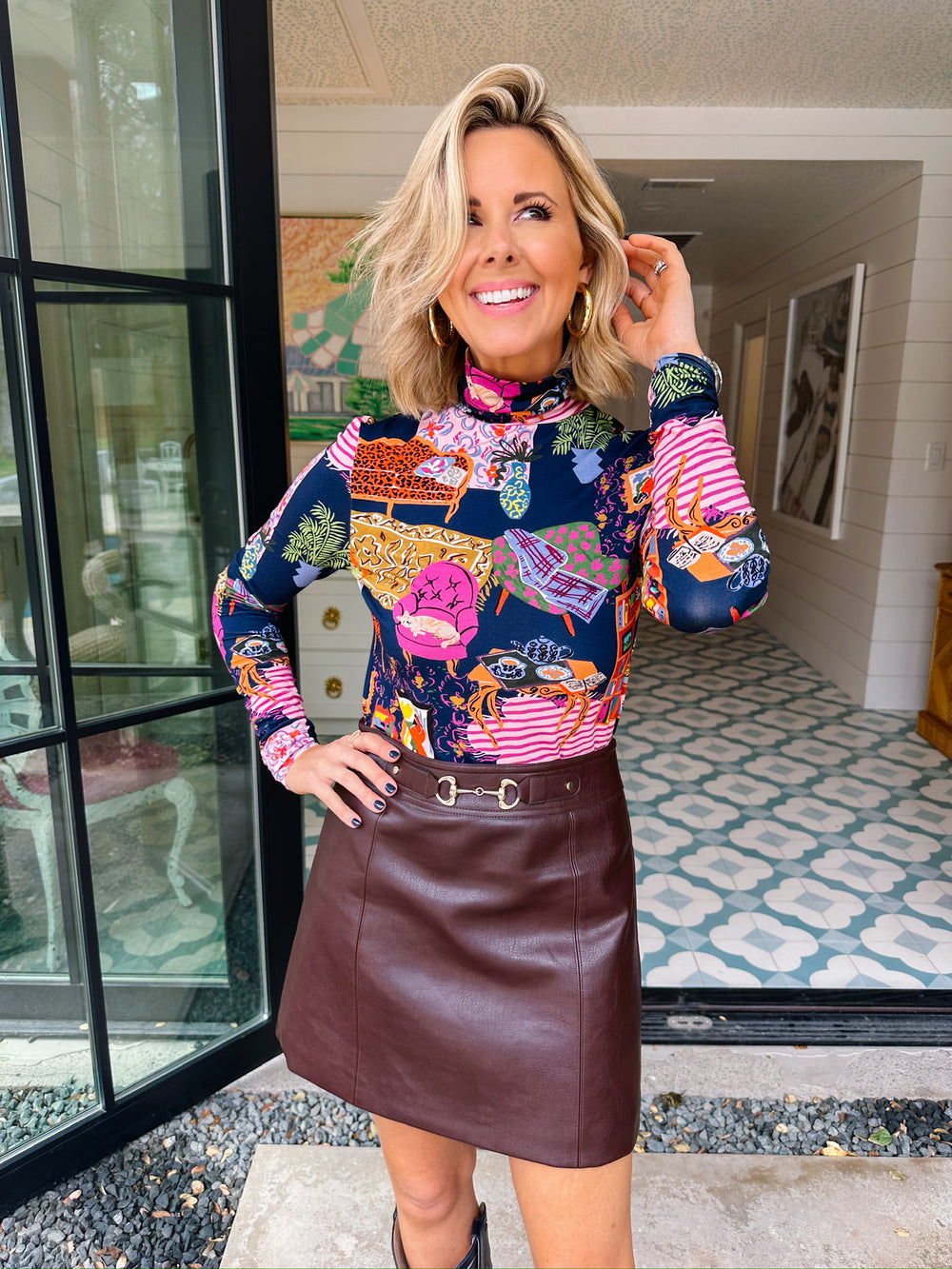 LIVED IN SALON ROOM TURTLENECK TOP - NAVY