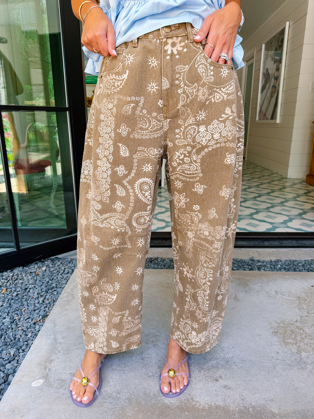 PERRIE PAISLEY BARREL JEANS - BROWN