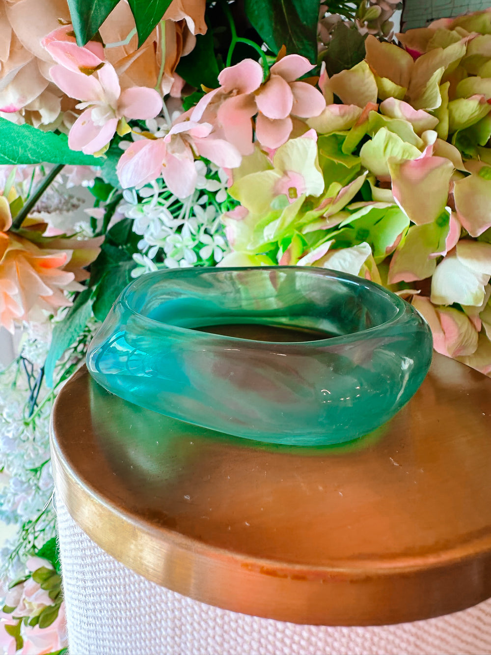 ALEXIS GREEN HAZE LUCITE BANGLE