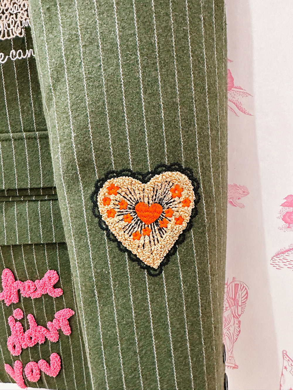 ALAYNA GIRL GANG PINSTRIPE BLAZER - GREEN