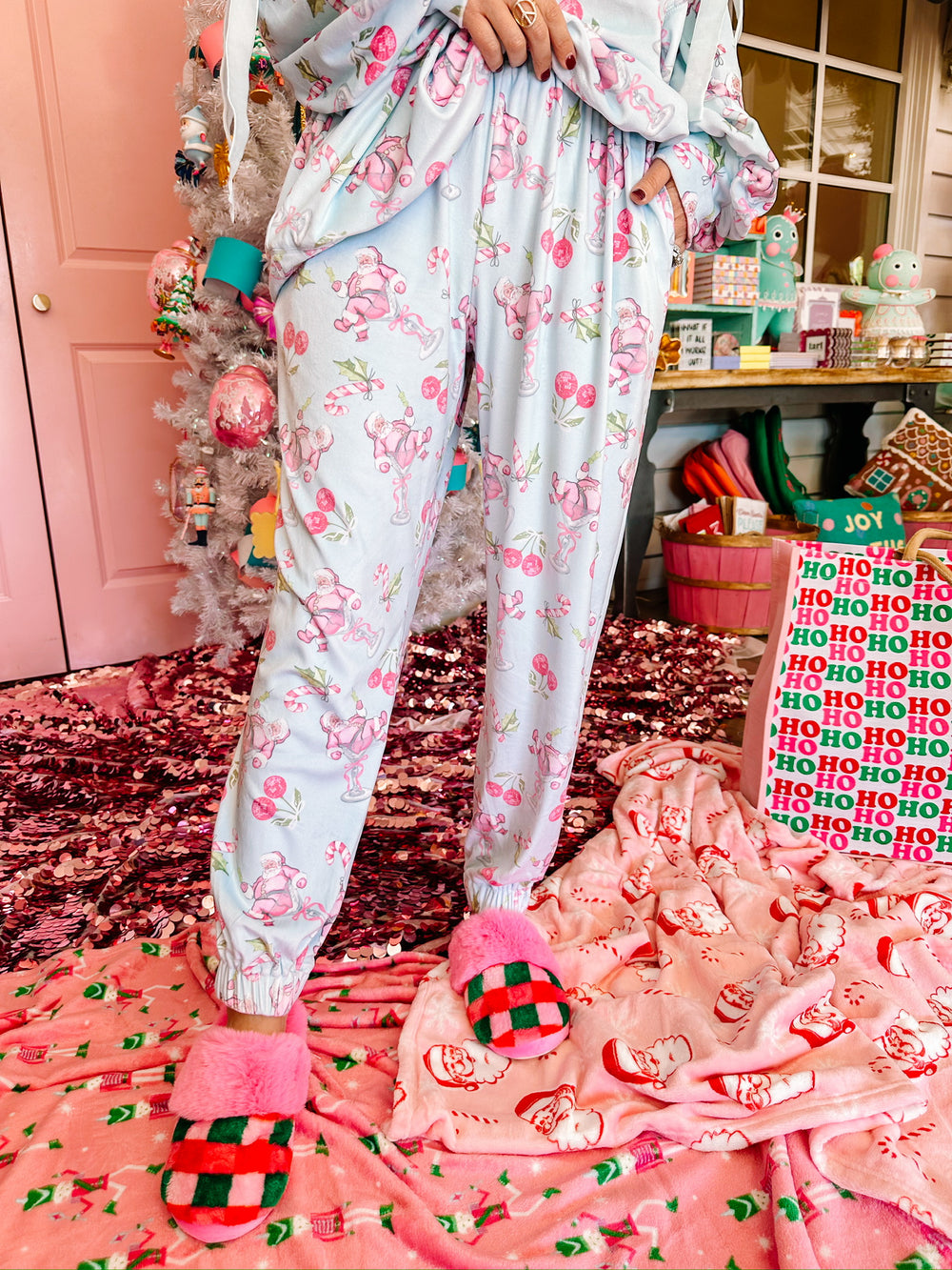 COCKTAILS WITH CLAUS VELOUR JOGGER PJ SET - BLUE