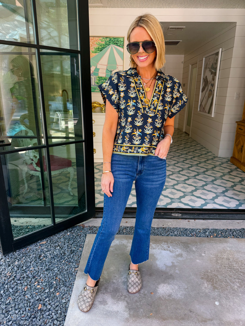 COLLECTED ALONG THE WAY FLORAL V NECK TOP - NAVY