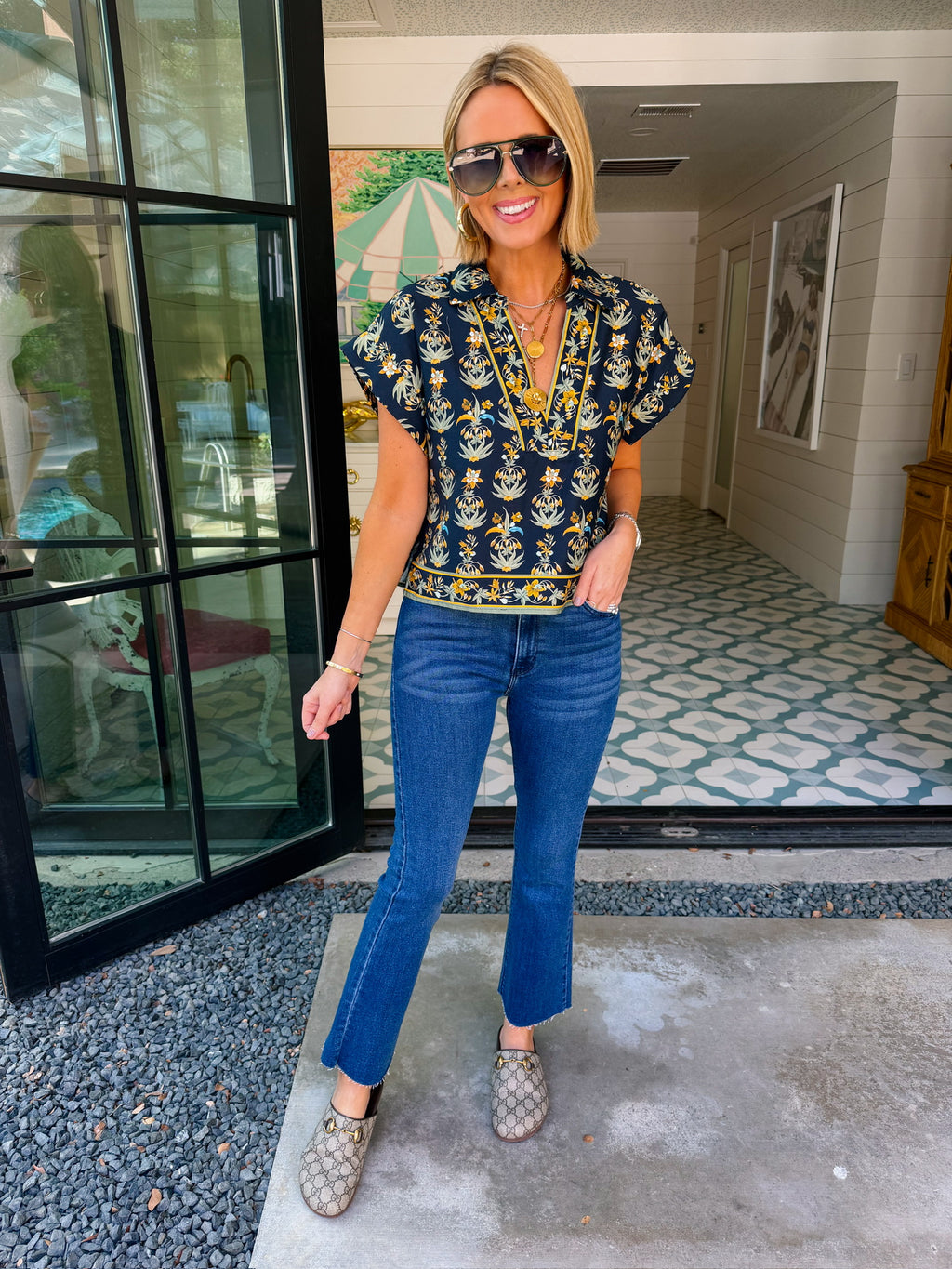COLLECTED ALONG THE WAY FLORAL V NECK TOP - NAVY