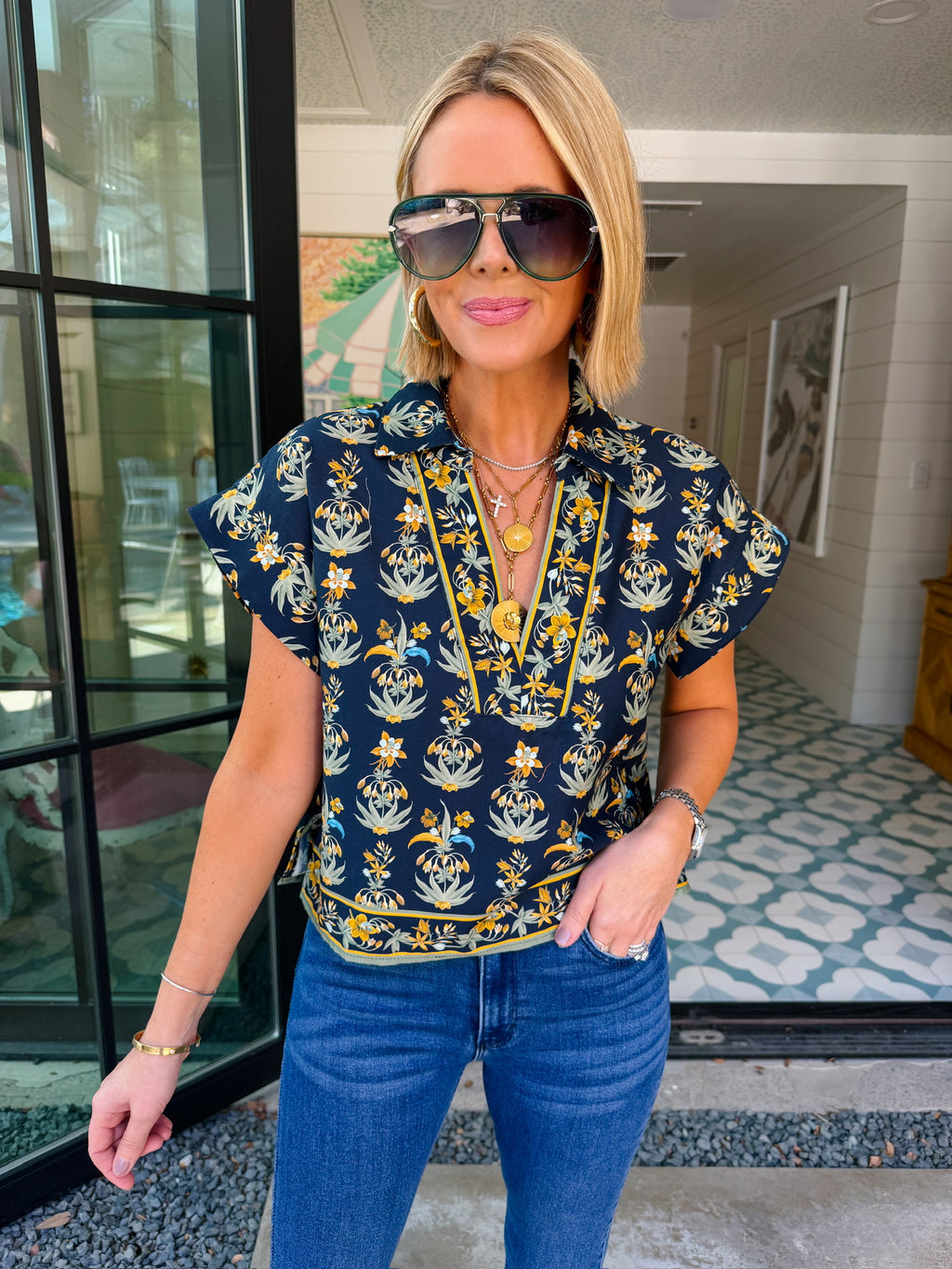 COLLECTED ALONG THE WAY FLORAL V NECK TOP - NAVY