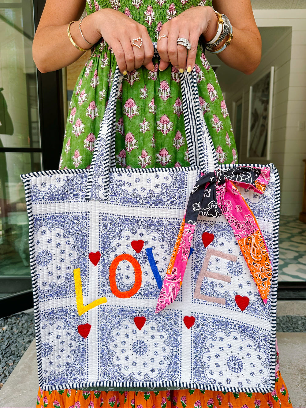 LOVE BANDANA SQUARE QUILTED TOTE BAG - NAVY