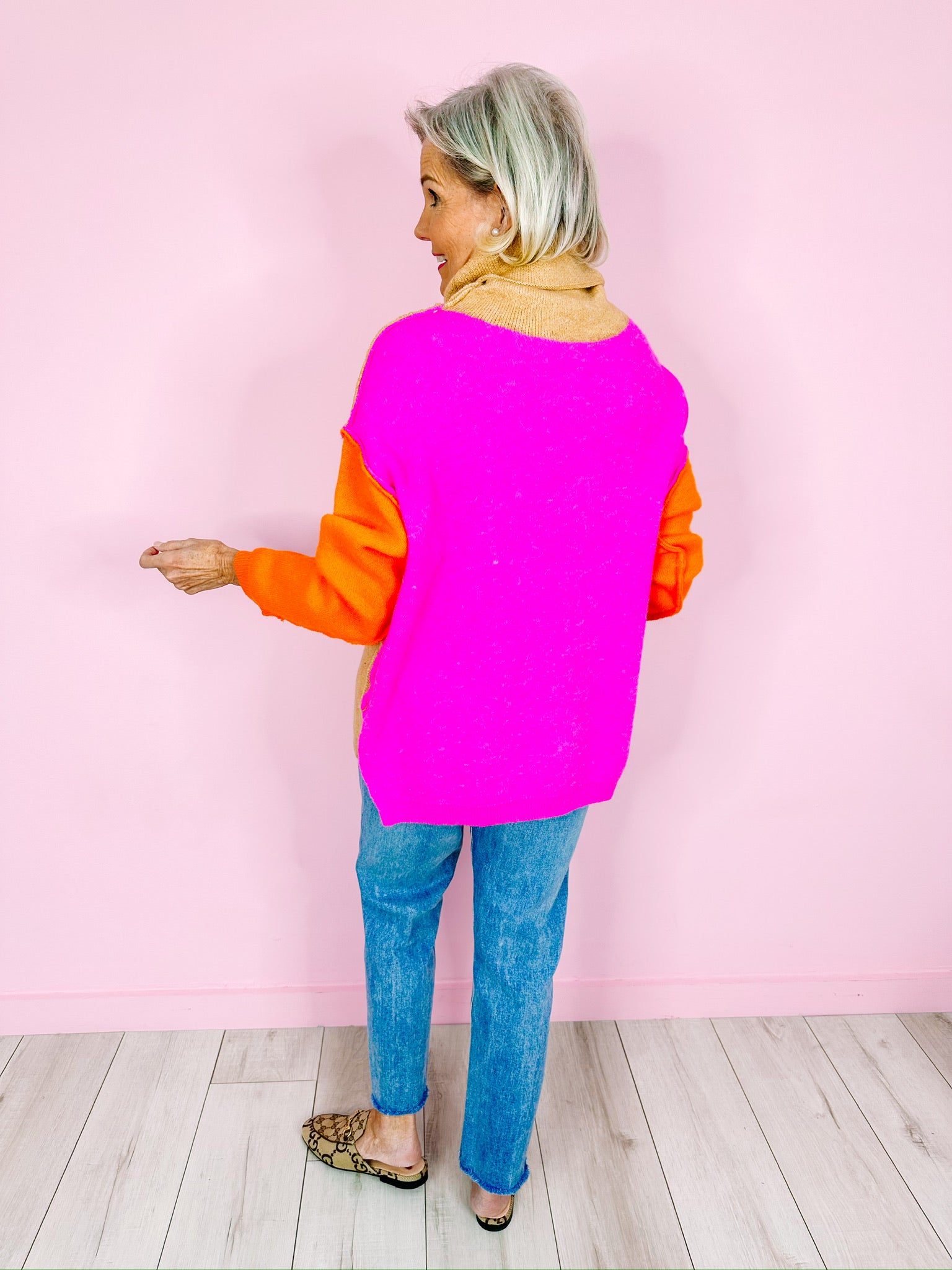 LATTE PLEASE TURTLENECK COLORBLOCK SWEATER - ORANGE/PINK