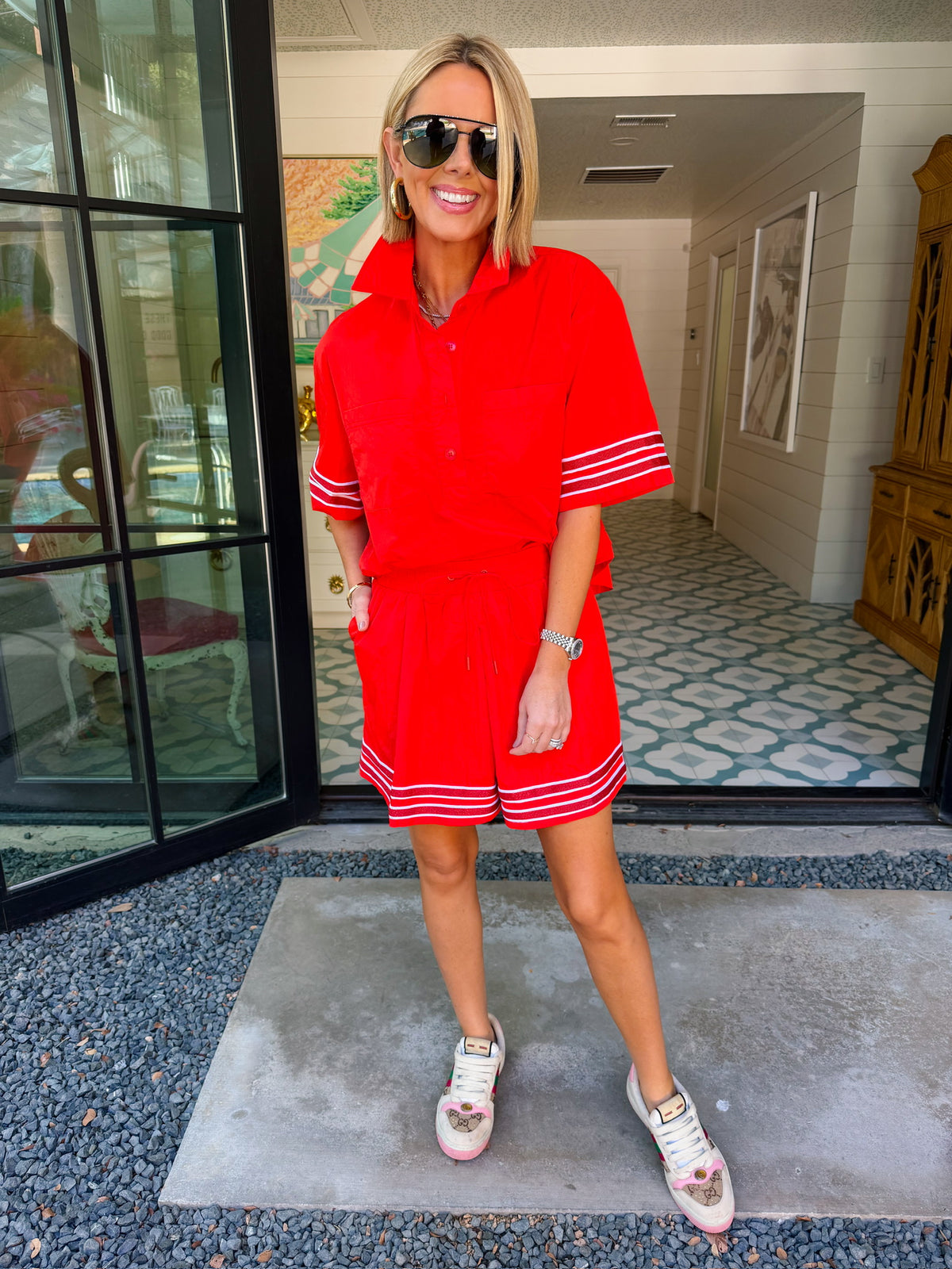 EVERY STEP OF THE WAY STRIPE TRIM SHORTS SET - RED