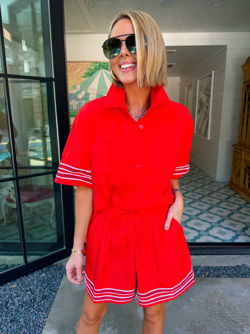 EVERY STEP OF THE WAY STRIPE TRIM SHORTS SET - RED