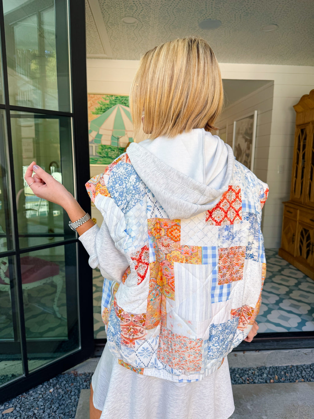 OFF THE GRID PATCHWORK PUFFER VEST - WHITE/BLUE