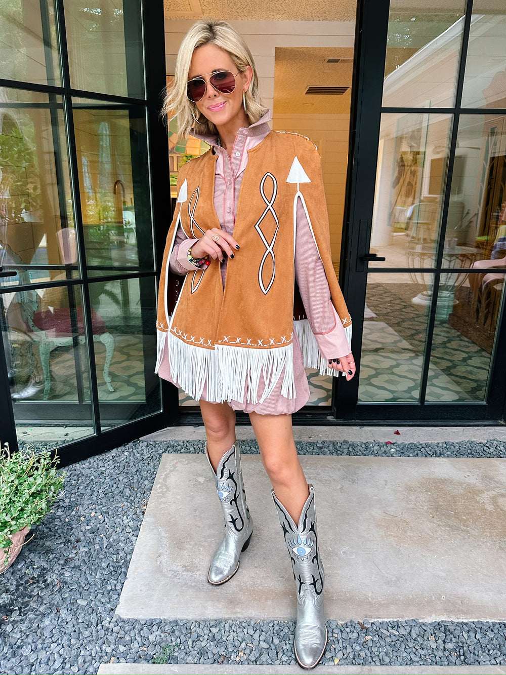 COWGIRL ON FRINGE CAPE - CAMEL