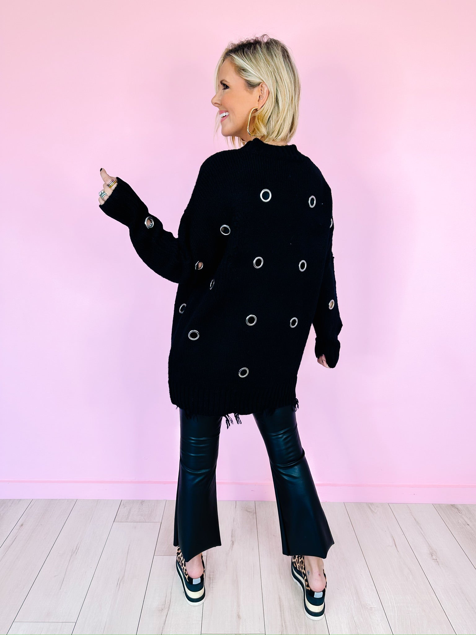 GEMMA GROMMET SWEATER - BLACK