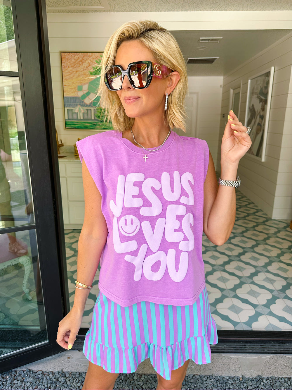 JESUS LOVES YOU SMILEY MUSCLE TEE - VIOLET