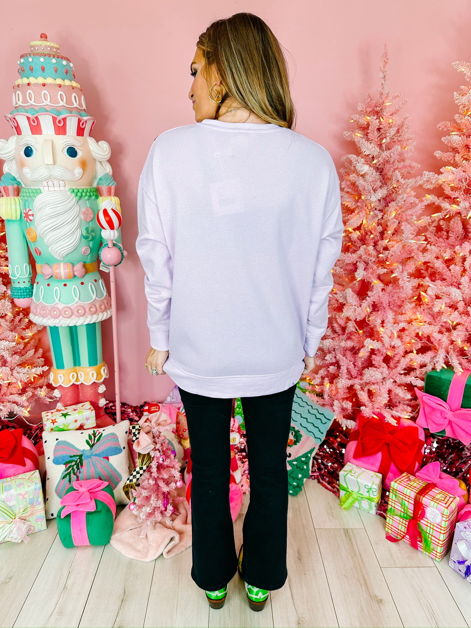 DECK THE HALLS SWEATSHIRT - PINK