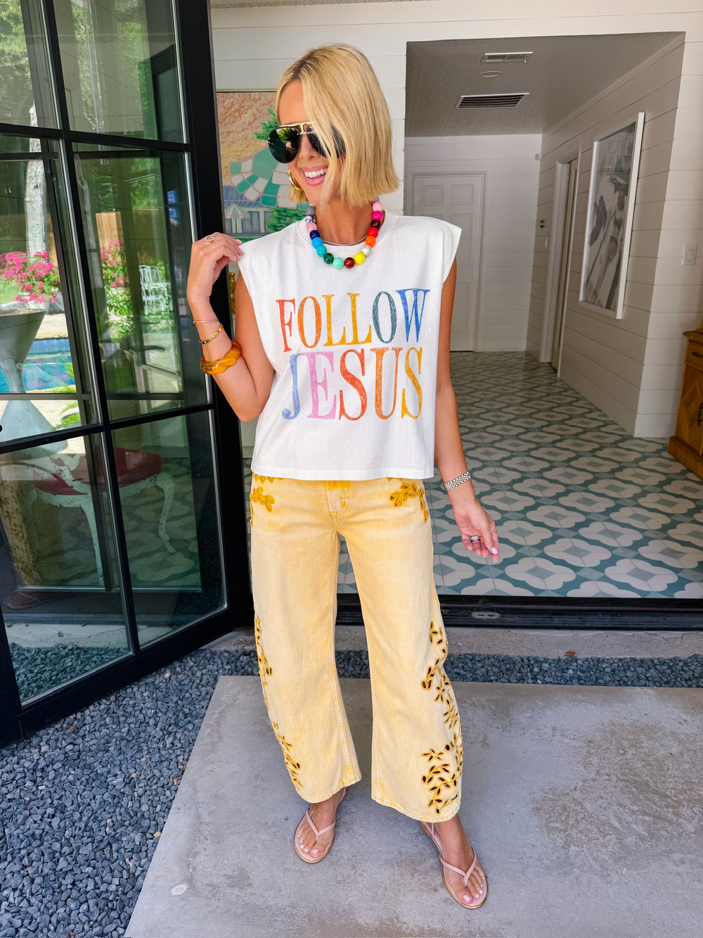 FOLLOW JESUS SKETCH MUSCLE TEE - IVORY