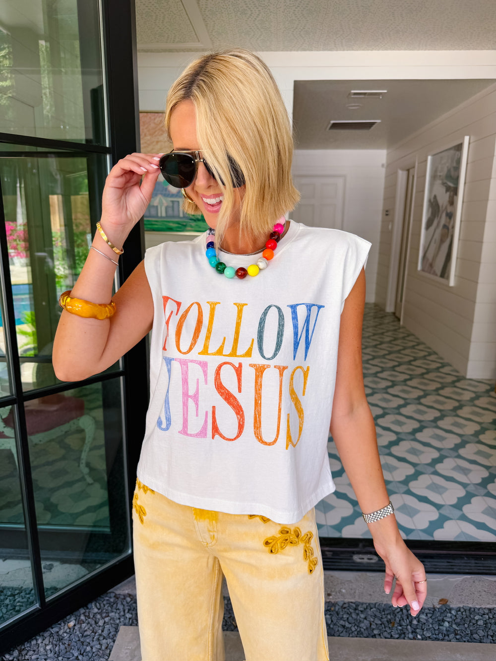 FOLLOW JESUS SKETCH MUSCLE TEE - IVORY