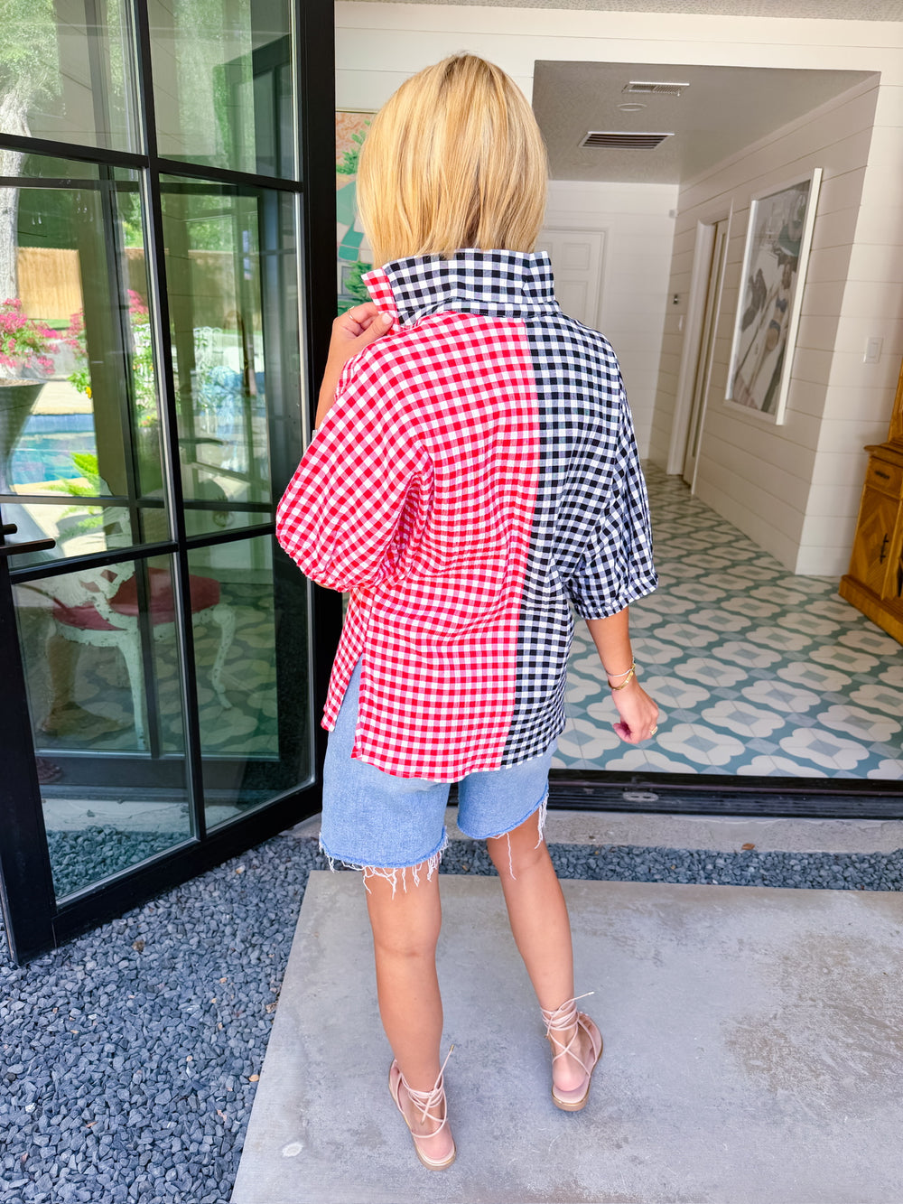 SLOAN COLORBLOCK SEERSUCKER GINGHAM TOP - RED/BLACK