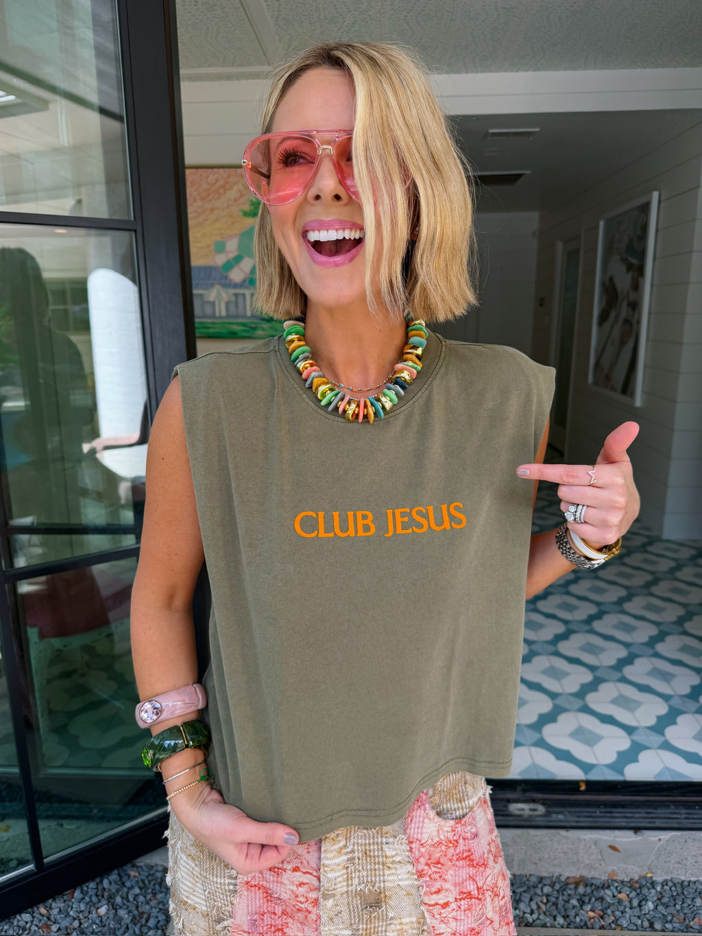 CLUB JESUS MUSCLE TEE - OLIVE