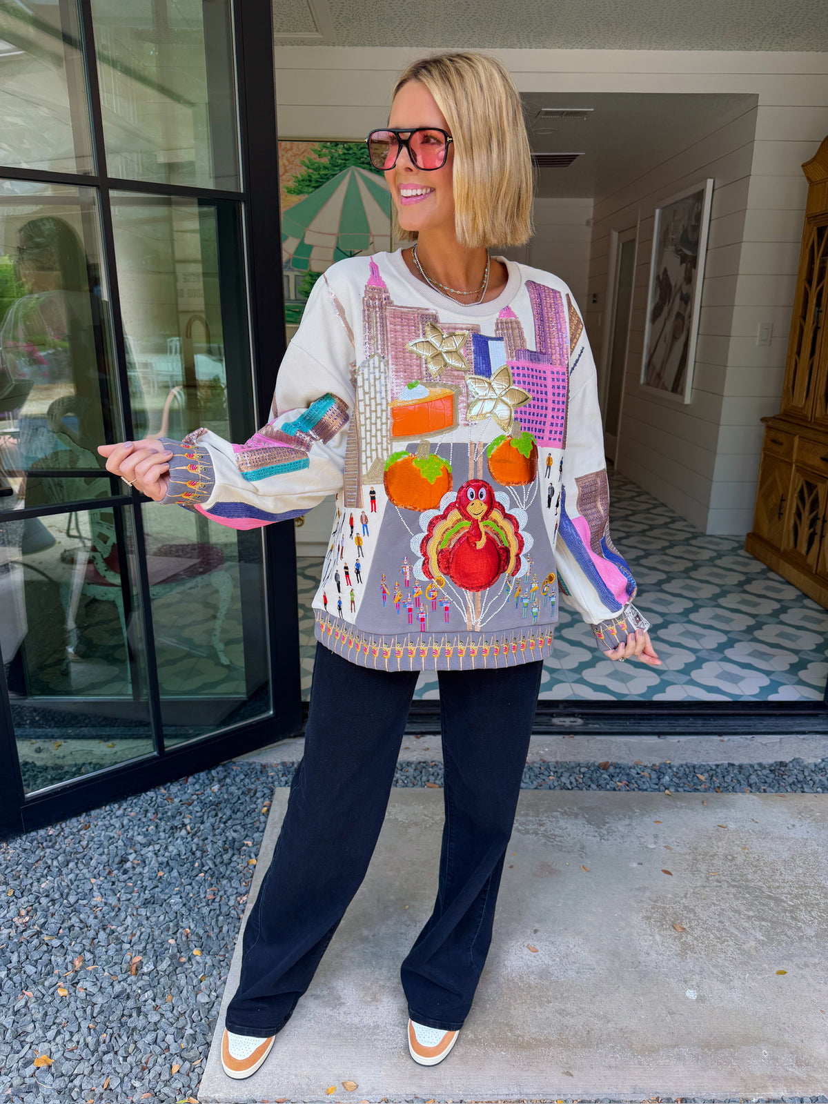 THANKSGIVING DAY PARADE SWEATSHIRT