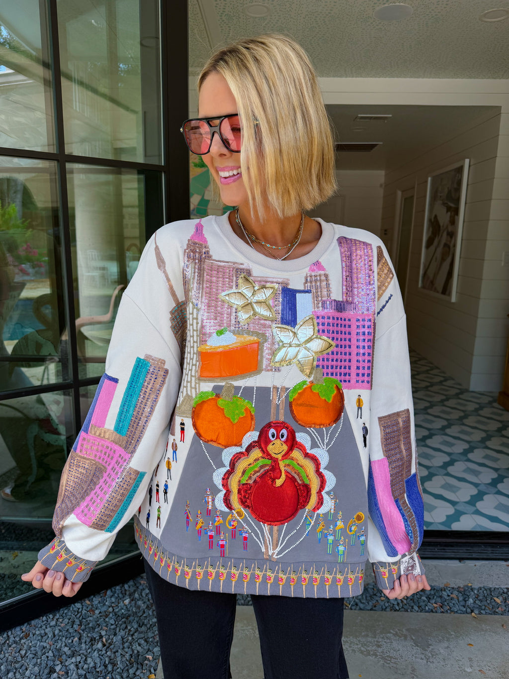 THANKSGIVING DAY PARADE SWEATSHIRT