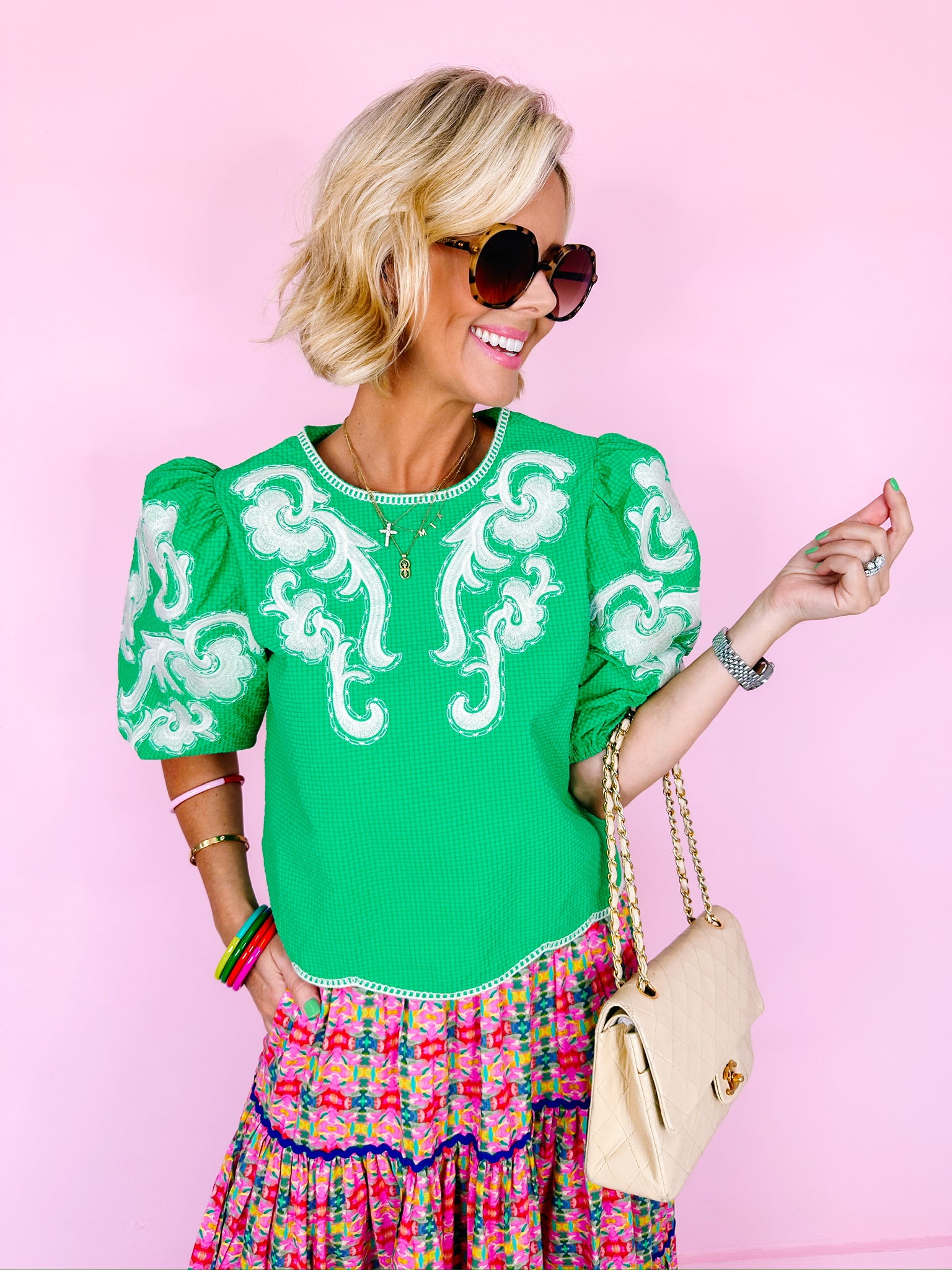 GENEVIEVE EMBROIDERED PUFF SLEEVE TOP - GREEN