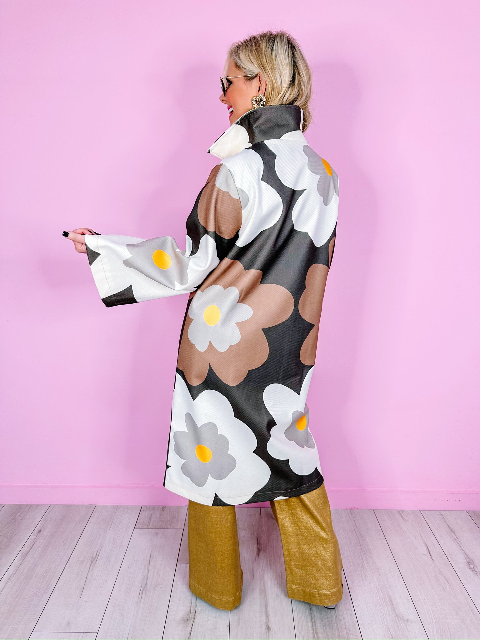 ALLIE BOLD FLORAL COAT - BROWN