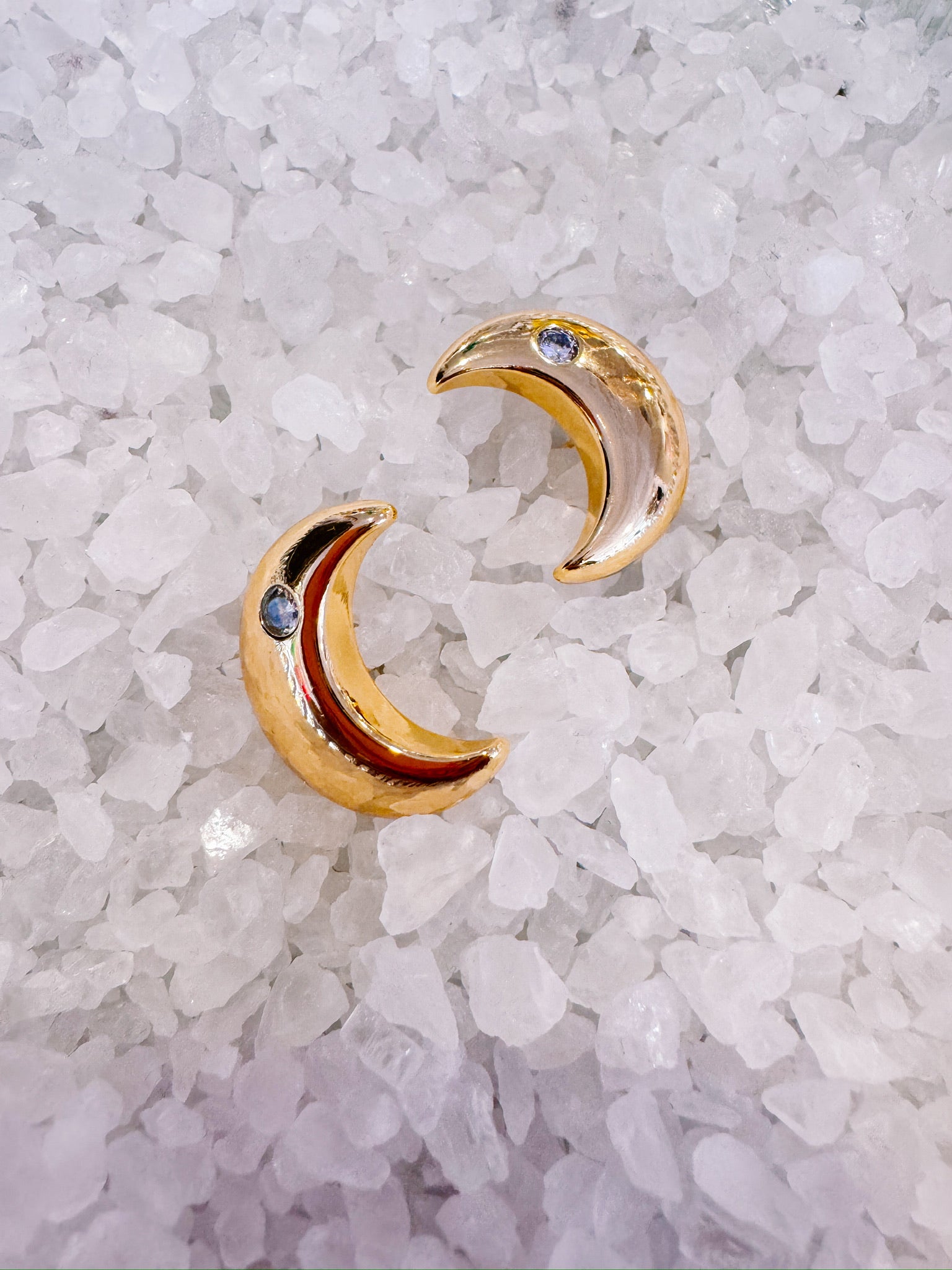 CRESCENT MOON STONE EARRING