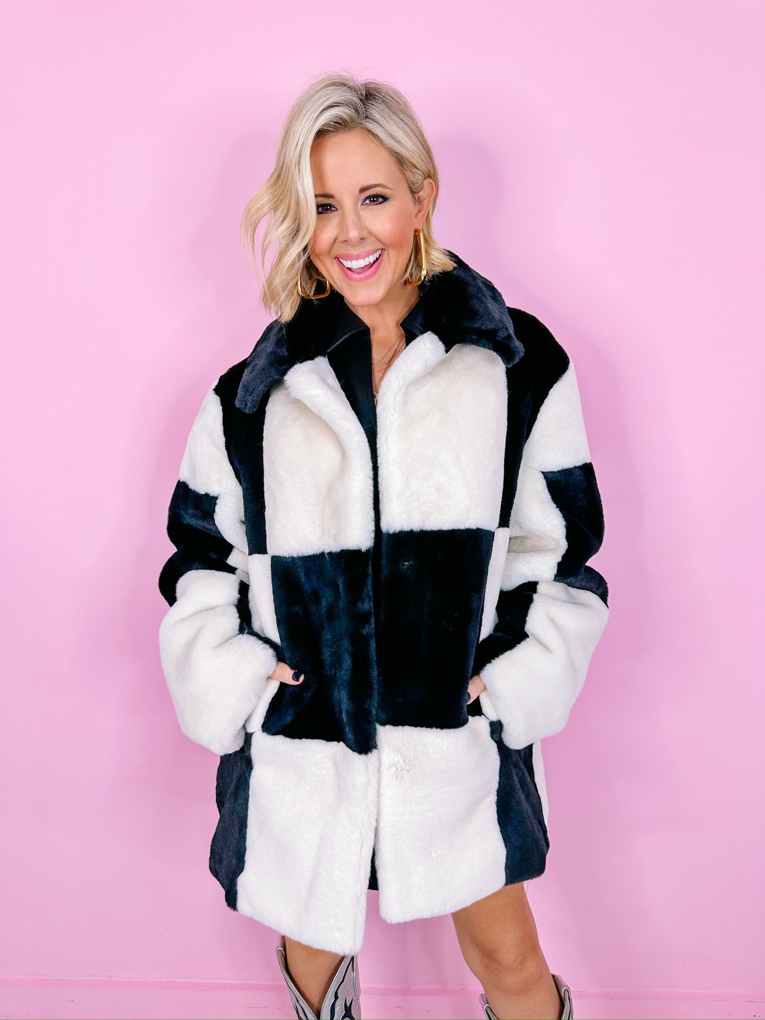 CHECK THIS OUT FUR JACKET - BLACK/WHITE