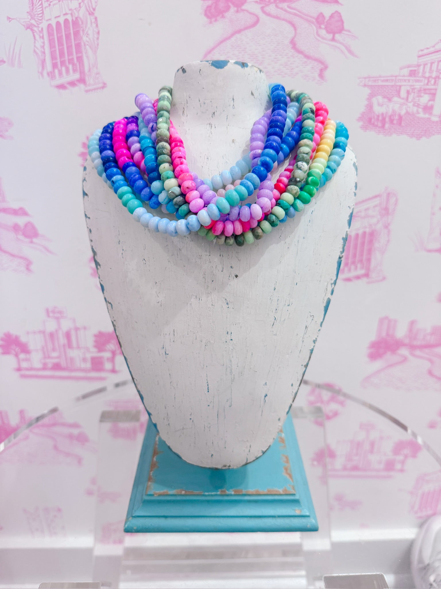 BEADED SHORT NECKLACE