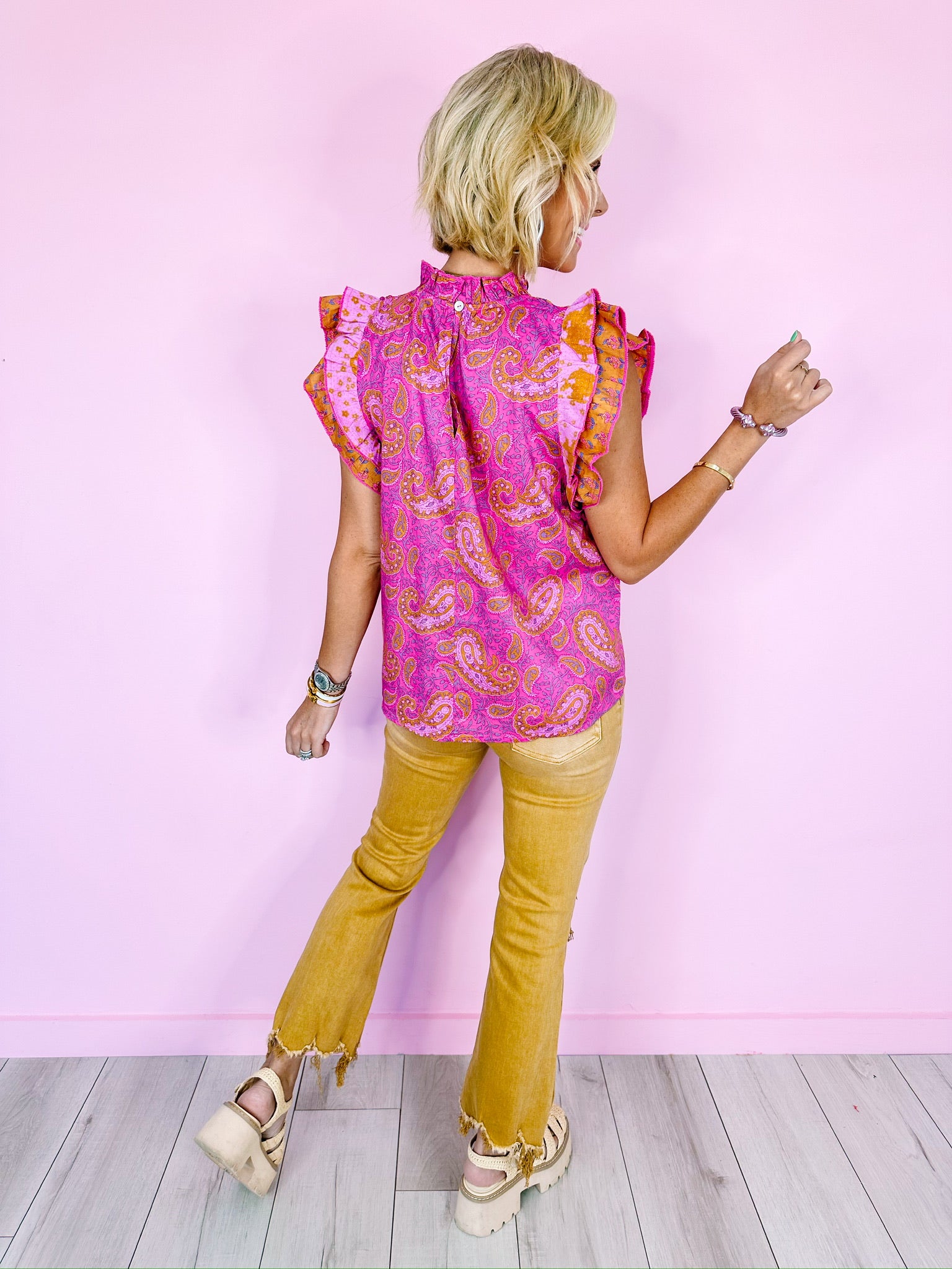 DANCING PAISLEY VINES FLUTTER TOP - PINK