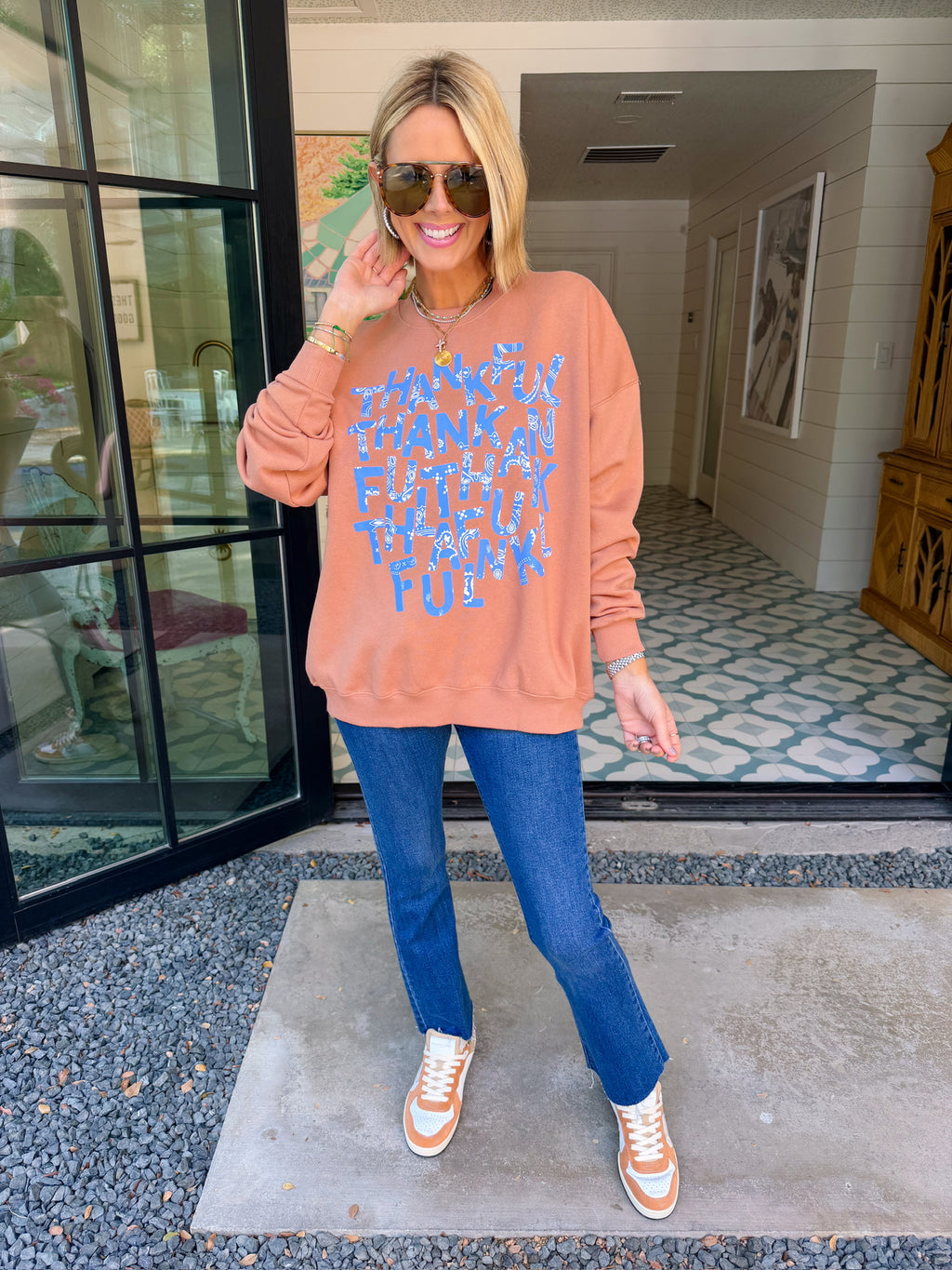 BEYOND THANKFUL BANDANA SWEATSHIRT - BROWN