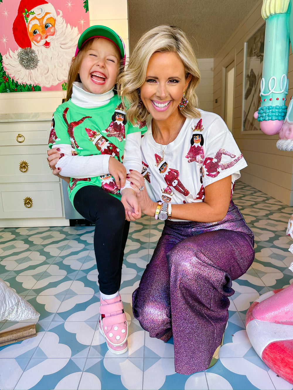 KIDS ELF ON A SHELF TEE - GREEN