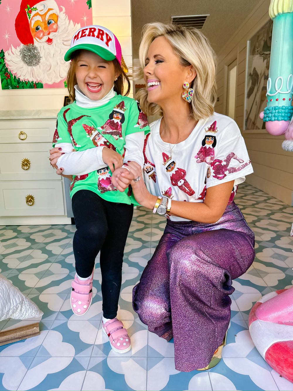 KIDS ELF ON A SHELF TEE - GREEN