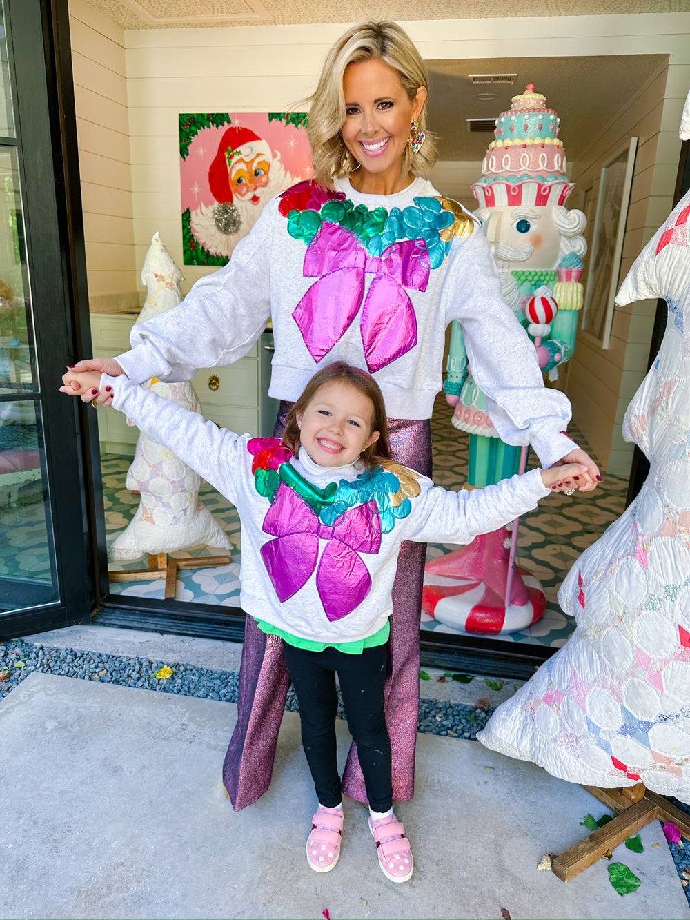 KIDS METALLIC WREATH SWEATSHIRT - GREY