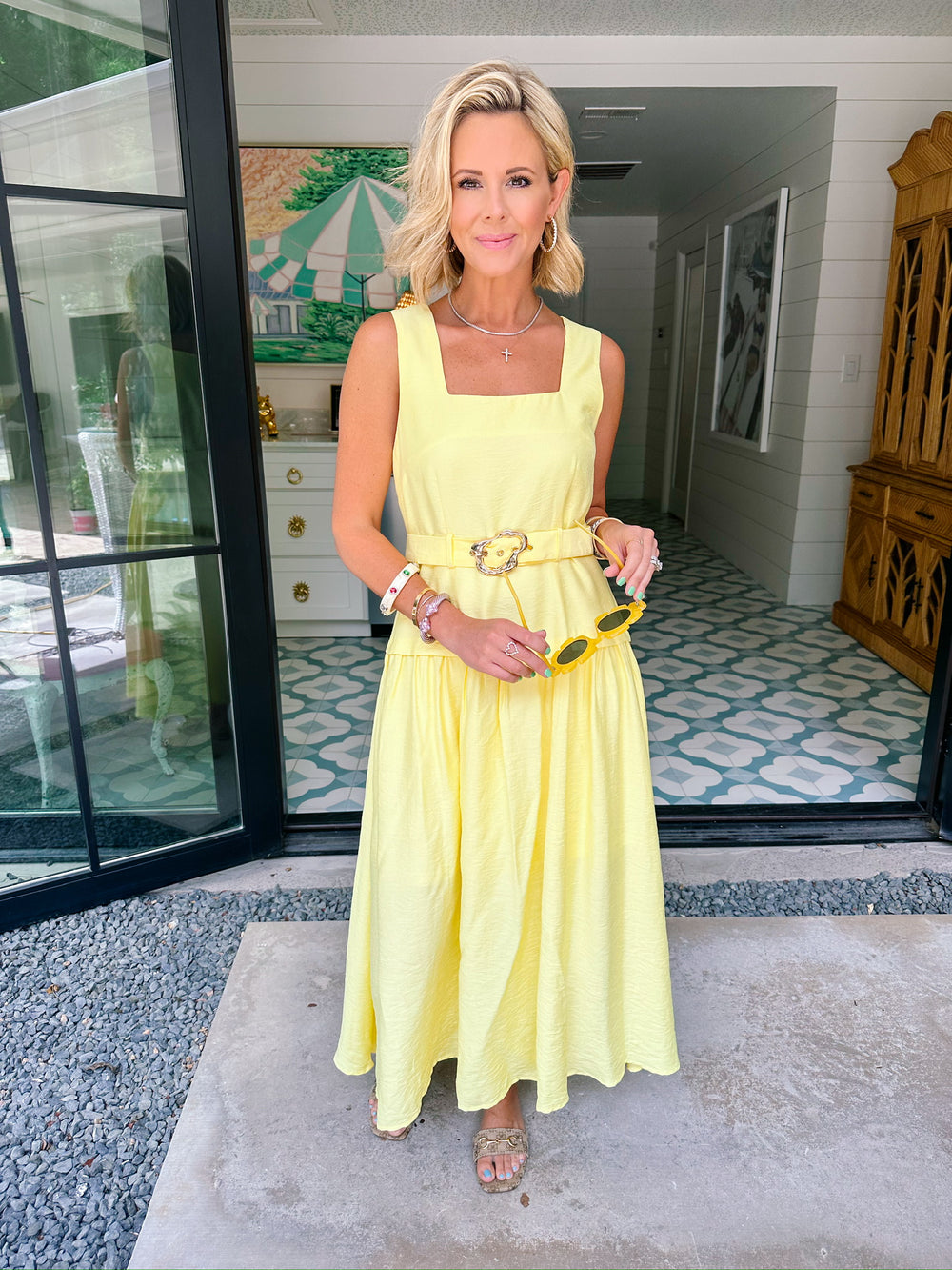RADIATING CONFIDENCE BELTED MIDI DRESS - YELLOW